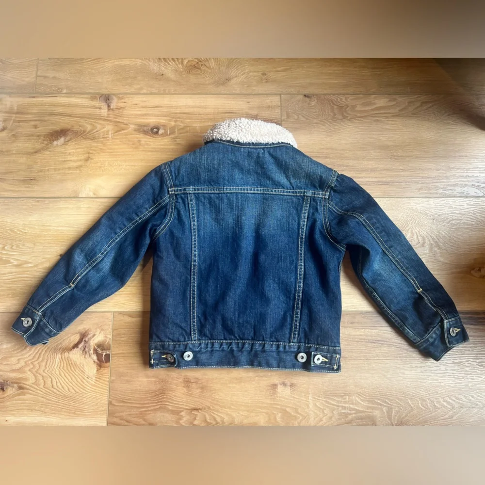 GAP Kids Sherpa-Lined Denim Jacket Youth Small – Unisex – Cozy Winter Coat